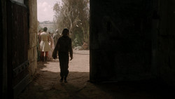 extant_GameOfThrones_1x05-TheWolfAndTheLion_2671