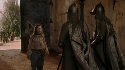 extant_GameOfThrones_1x05-TheWolfAndTheLion_2717