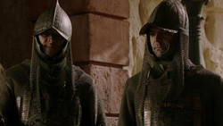 extant_GameOfThrones_1x05-TheWolfAndTheLion_2733