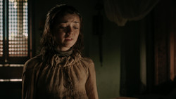 extant_GameOfThrones_1x05-TheWolfAndTheLion_2766