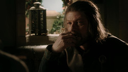 extant_GameOfThrones_1x05-TheWolfAndTheLion_2772