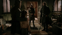 extant_GameOfThrones_1x05-TheWolfAndTheLion_2826