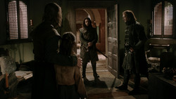 extant_GameOfThrones_1x05-TheWolfAndTheLion_2895