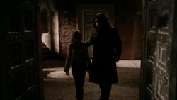 extant_GameOfThrones_1x05-TheWolfAndTheLion_2941