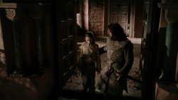 extant_GameOfThrones_1x05-TheWolfAndTheLion_2947