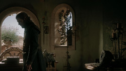 extant_GameOfThrones_1x05-TheWolfAndTheLion_2959