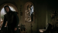 extant_GameOfThrones_1x05-TheWolfAndTheLion_2960