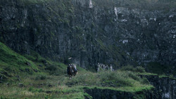 extant_GameOfThrones_1x05-TheWolfAndTheLion_2982