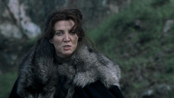 extant_GameOfThrones_1x05-TheWolfAndTheLion_3038