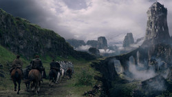 extant_GameOfThrones_1x05-TheWolfAndTheLion_3099