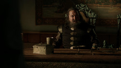 extant_GameOfThrones_1x05-TheWolfAndTheLion_3283