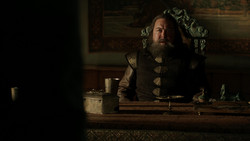 extant_GameOfThrones_1x05-TheWolfAndTheLion_3300