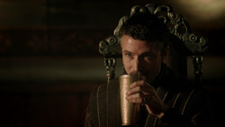 extant_GameOfThrones_1x05-TheWolfAndTheLion_3419
