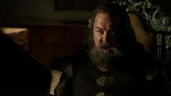 extant_GameOfThrones_1x05-TheWolfAndTheLion_3470