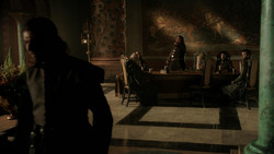 extant_GameOfThrones_1x05-TheWolfAndTheLion_3531