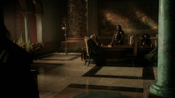 extant_GameOfThrones_1x05-TheWolfAndTheLion_3532