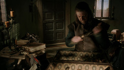 extant_GameOfThrones_1x05-TheWolfAndTheLion_3550
