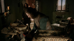 extant_GameOfThrones_1x05-TheWolfAndTheLion_3558