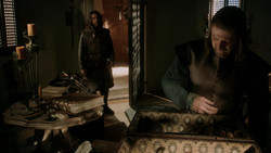 extant_GameOfThrones_1x05-TheWolfAndTheLion_3564