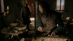 extant_GameOfThrones_1x05-TheWolfAndTheLion_3571