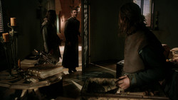 extant_GameOfThrones_1x05-TheWolfAndTheLion_3574