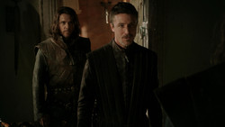 extant_GameOfThrones_1x05-TheWolfAndTheLion_3581
