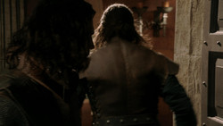 extant_GameOfThrones_1x05-TheWolfAndTheLion_3650