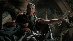 extant_GameOfThrones_1x05-TheWolfAndTheLion_3671