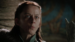 extant_GameOfThrones_1x05-TheWolfAndTheLion_3732