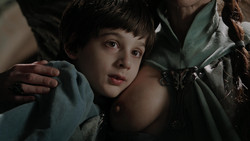 extant_GameOfThrones_1x05-TheWolfAndTheLion_3754