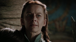 extant_GameOfThrones_1x05-TheWolfAndTheLion_3760