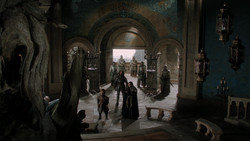 extant_GameOfThrones_1x05-TheWolfAndTheLion_3788