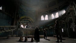 extant_GameOfThrones_1x05-TheWolfAndTheLion_3809