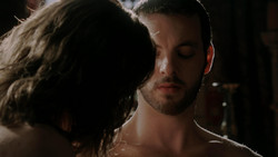 extant_GameOfThrones_1x05-TheWolfAndTheLion_3977