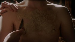 extant_GameOfThrones_1x05-TheWolfAndTheLion_3983