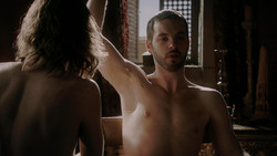 extant_GameOfThrones_1x05-TheWolfAndTheLion_4187
