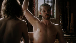extant_GameOfThrones_1x05-TheWolfAndTheLion_4188