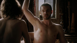 extant_GameOfThrones_1x05-TheWolfAndTheLion_4189