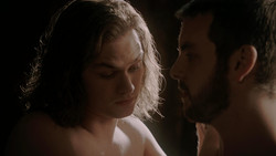 extant_GameOfThrones_1x05-TheWolfAndTheLion_4239