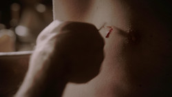 extant_GameOfThrones_1x05-TheWolfAndTheLion_4267