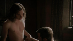 extant_GameOfThrones_1x05-TheWolfAndTheLion_4320
