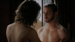 extant_GameOfThrones_1x05-TheWolfAndTheLion_4334