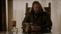 extant_GameOfThrones_1x05-TheWolfAndTheLion_4403