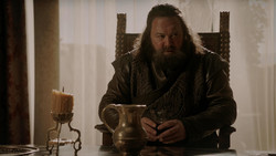 extant_GameOfThrones_1x05-TheWolfAndTheLion_4408