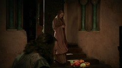 extant_GameOfThrones_1x05-TheWolfAndTheLion_4411