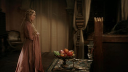 extant_GameOfThrones_1x05-TheWolfAndTheLion_4417