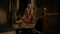 extant_GameOfThrones_1x05-TheWolfAndTheLion_4422