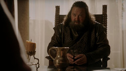 extant_GameOfThrones_1x05-TheWolfAndTheLion_4425