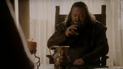 extant_GameOfThrones_1x05-TheWolfAndTheLion_4432