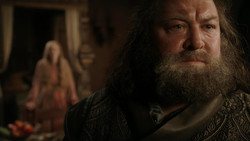 extant_GameOfThrones_1x05-TheWolfAndTheLion_4517